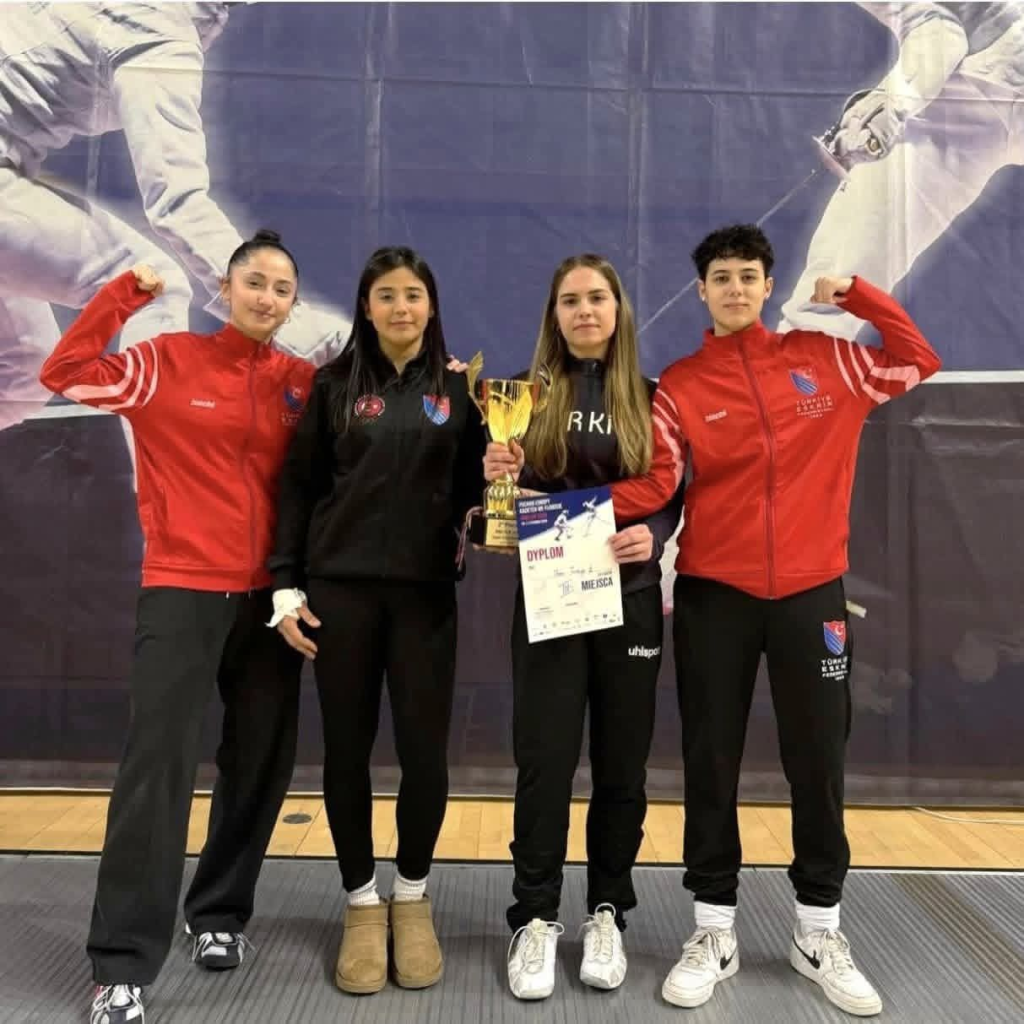 BİZİM KIZLAR BALIKESİR’E MADALYA İLE DÖNDÜLER